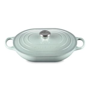 Chảo gang oval Le Creuset Oblong 31cm 3.4L - Xanh Sea Salt
