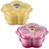 Nồi gang Le Creuset Petal hình hoa 2L